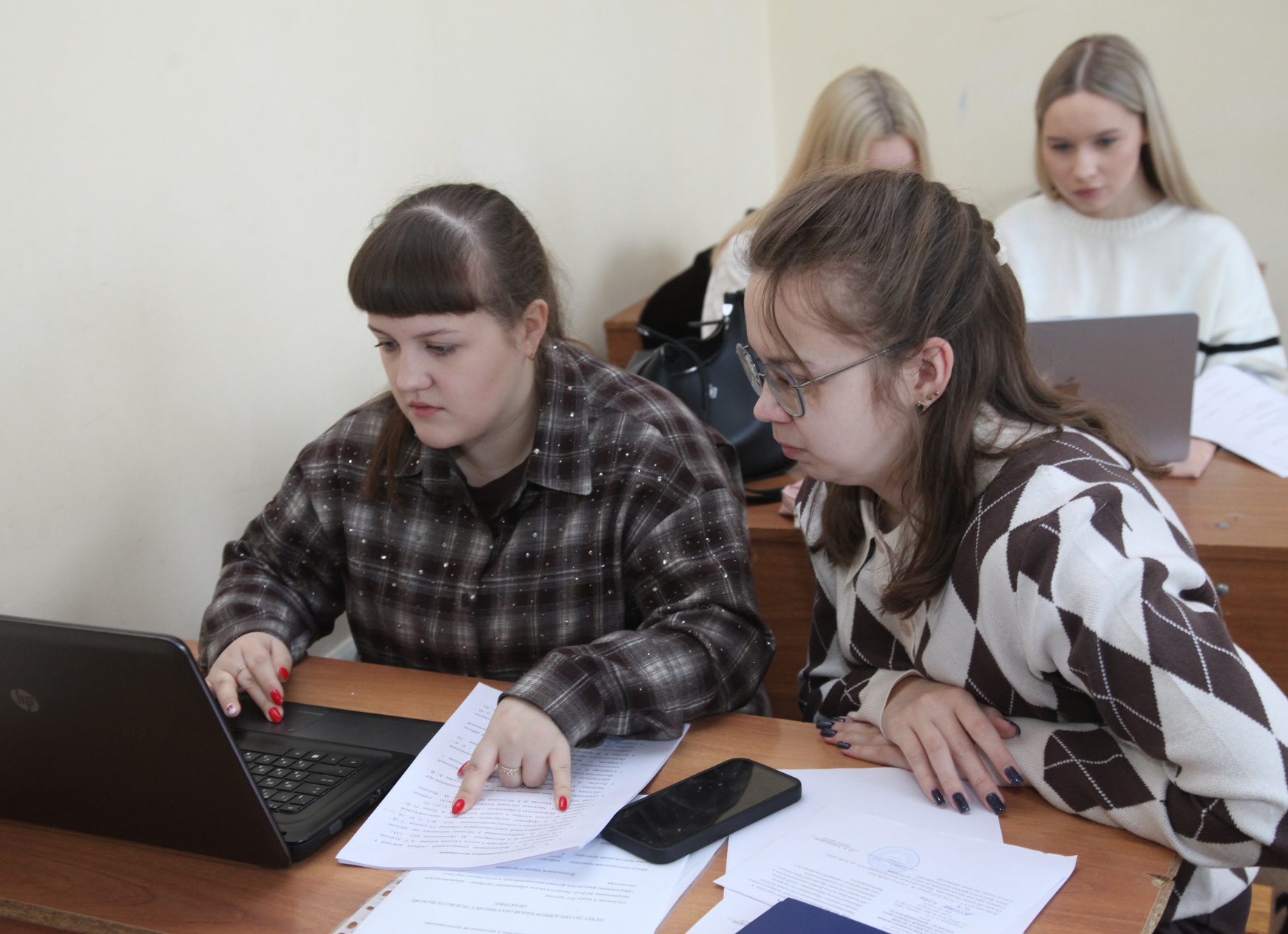 Репетитор рассказала, как сэкономить на подготовке выпускников к ЕГЭ
